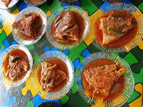 Sebut sahaja asam pedas semua orang tahu bahawa masakan itu sangat sedap dan popular di negeri melaka dan johor. Asam Pedas Osamin, Kampung Telok Mas, Melaka