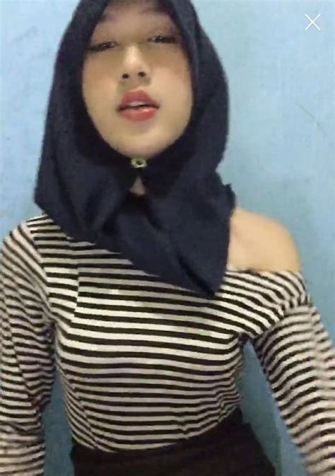 Jilbab Cantik Hot Di Twitter Muslimah Cantik Berhijab Camsurf Di