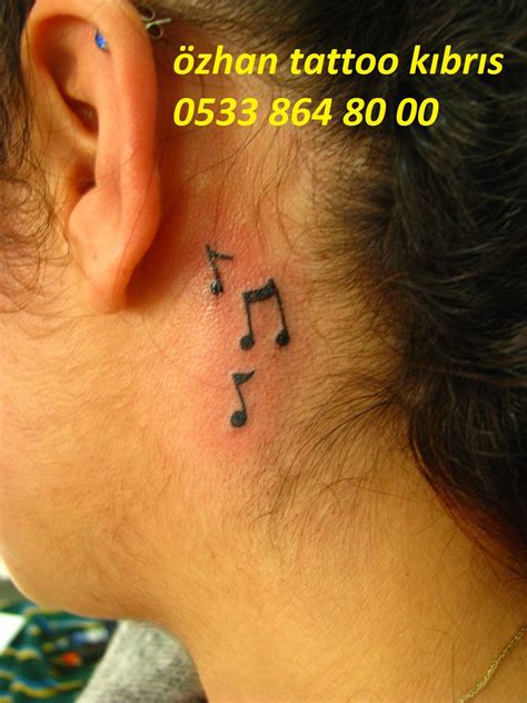 Rock müzik türünden hoşlananlar için gitar ya da rock and roll temalı tasarımlar önerilebilir. dövme,dovme,dövmesi,dovmesi,dövmeleri,dovmeleri,tattoo ...