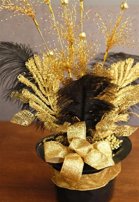 Black And Gold Feather Centerpiece Bing Images New Years Eve