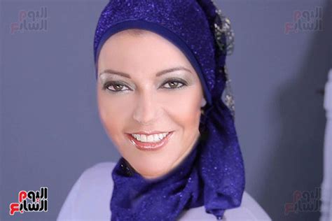 حبيب غلوم كان من ابرز النجوم الذين طالبوا بالدعاء للفنان سلطان النيادي في الساعات الأخيرة، حيث نشر صورة له عبر حسابه ودعى له بالشفاء العاجل، وانضم كذلك مجموعة من نجوم. تخيل مطربتك بالحجاب.. أنغام خليجية ولطيفة صعيدية وسميرة ...
