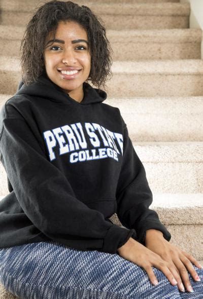 Lincoln High Grad Making Good On Her Dreams At Peru State Local