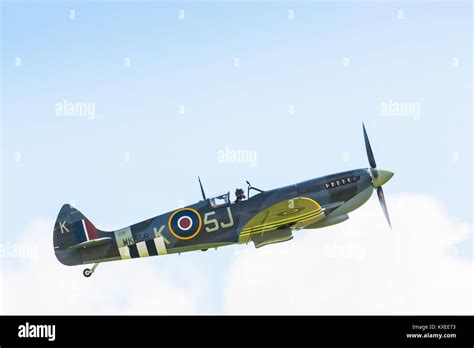 Spitfire Lf Mkvb Ab910 Operated By The Raf Battle Of Britain Memorial