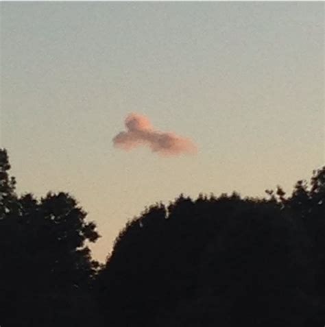 penis shaped cloud i spotted a few years back r funny