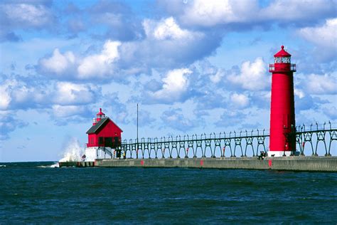 West Michigan Weekly Featured Lighthouse 4 Grand Haven South Pier