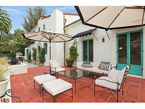 He is also a visiting professor at tsinghua university, beijing. Modern Family Actor Jesse Tyler Ferguson Buys Los Feliz ...