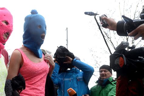 The Artists Formerly Known As Pussy Riot Are Arrested In Sochi The New Republic