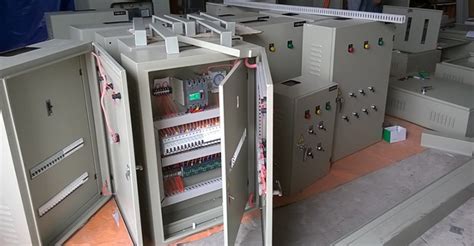 Tủ điện 3 pha công nghiệp HVC sản xuất vỏ tủ điện chất lượng cao