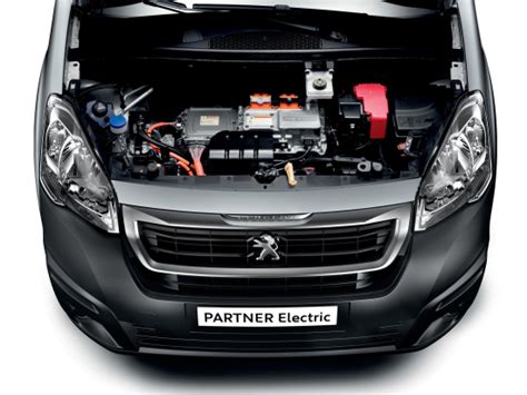 Royal Mail to buy 100 Peugeot electric vans for delivery vehicles