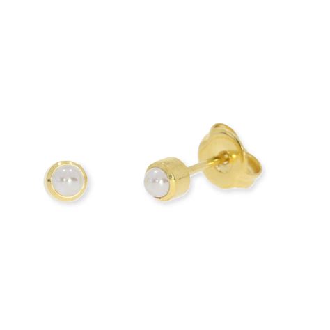 Estelle Ear Studs Pearl White Plug Gold Plated