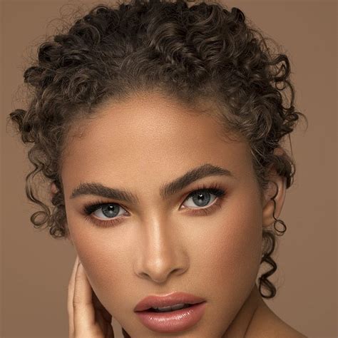 Beautiful Dominican Faces Camila Kendra List