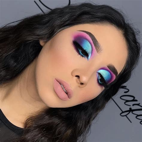 Lista 95 Foto Maquillaje De Ojos Con Delineador Azul Mirada Tensa