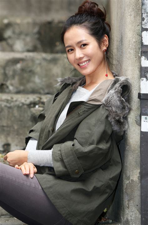 Born on january 11, 1982, she made her acting debut in the 2000 film secret tears. she has since starred in many popular film and television dramas that have made her well loved by fans throughout asia. Son Ye Jin | Wiki Drama | FANDOM powered by Wikia