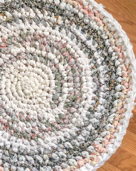 How To Make An Easy Rag Rug Hymns And Home