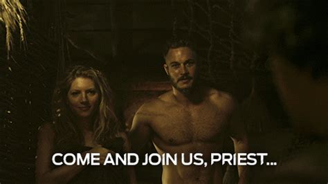 Gifs That Prove Vikings Is The Sexiest Show You Re Not Watching Vikings Tv Show Sexy Gif