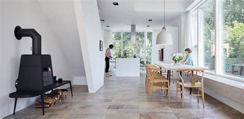 Bei einer wattwanderung oder ausflugsfahrt in den nationalpark wattenmeer. Haus T in Husum - Gewinner des Häuser Awards 2018 ...