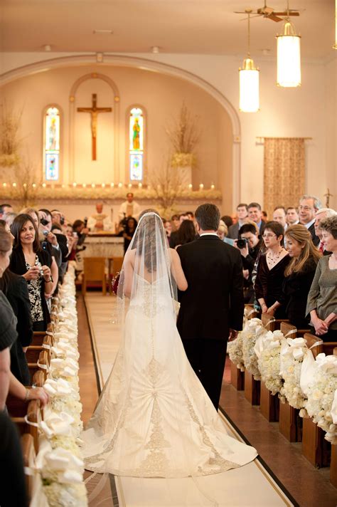 Wedding Ceremony Ideas 13 Décor Ideas For A Church Wedding Inside Weddings