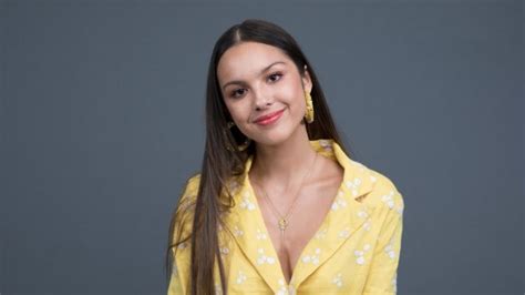 Olivia Rodrigo Revealed Her Makeup Routine Including A New Glossier Product Stylecaster