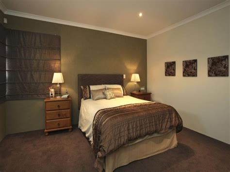 Delightful paint and carpet color combinations hd scheme: Modern bedroom design idea with carpet & floor-to-ceiling ...