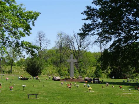 Sunset Memorial Gardens & Mausoleum | Frankfort AB funeral home and