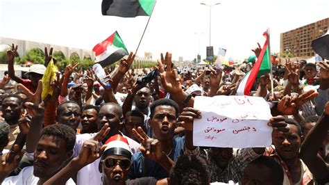 Manifestantes Comienzan Una Huelga General En Sudán Después De Violenta
