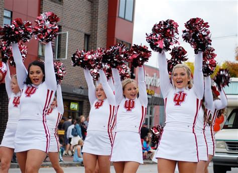 Cheerleading Spirit Shown At Homecoming Indiana Daily Student