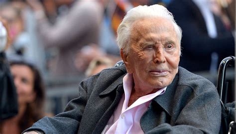 Anne douglas, widow of the late legendary hollywood actor kirk douglas, died thursday at the age of 102, her family said. Kirk Douglas 2020 Oscar Ödülleri'nde unutulmayacak | NTV