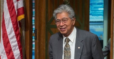 Daniel Akaka First Native Hawaiian In Senate Dies At 93 Huffpost