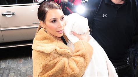 Kim Kardashian Shares First Photo Of Baby Chicago Vogue