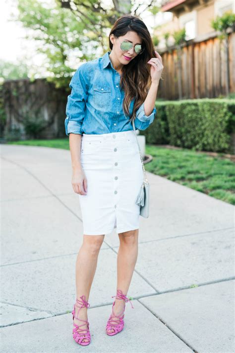 3 Ways To Wear A Denim Shirt The Girl In The Yellow Dress