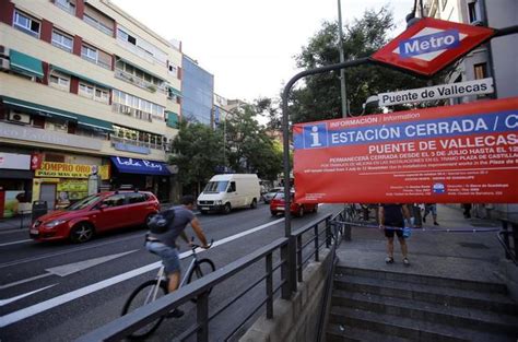 Colapsa estructura y se desploma metro en la estación olivos de la línea 12. La línea 1 de Metro vuelve a funcionar en su totalidad desde este domingo | Madrid Home | EL MUNDO