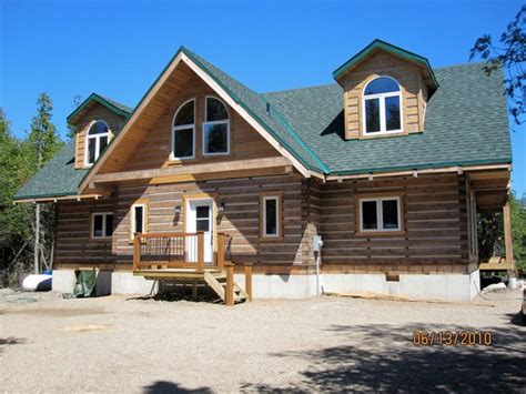 Tobermory, northern bruce peninsula, ontario, canada. Ecolog Log Cottage in Tobermory