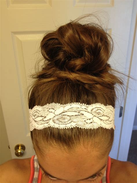 Its Me Messy Bun Lace Headband Cute Summer Hairstyle For Super Hot