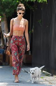 Emily Ratajkowski Flashes Her Abs In Crop Top And Floral Flares In La