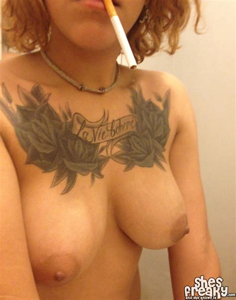 Sexy Girls With Tattoos 16 Shesfreaky