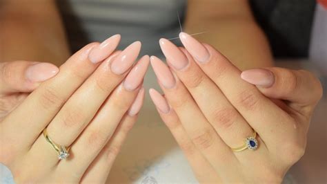 Modern And Trendy Manicure Diy Almond Nails