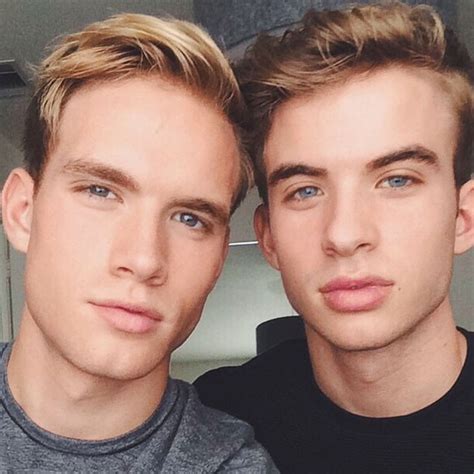 Irmãos Gêmeos Contam Juntos Ao Pai Que São Gays E Online Brasil