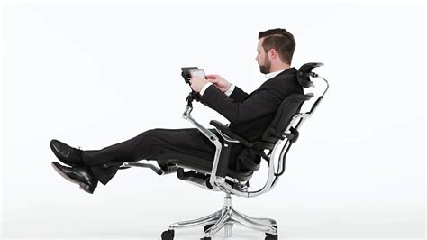 Bring comfort and support into your productivity space. 11 Most Comfortable Office Chairs on Amazon That Are ...