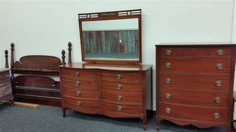 Included is canopy bed, night stand, dresser, mirror, high boy dresser, make up dresser, mirror, padded bench seat. Antique Mahogany Dixie Furniture Bedroom Set! | My Antique ...