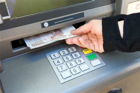 Can i deposit a money order at an atm chase. Italy Travel F.A.Q. - What is The Best Way to Get Euros and Pay For Things in Italy? - Dream of ...