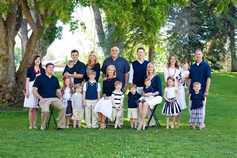 Choose from hundreds of free family pictures. I wanna talk about me: Meet the Family | Summer family ...