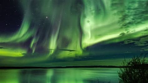 Aurora Chasers Tips On When And How To Catch The Northern Lights Cbc