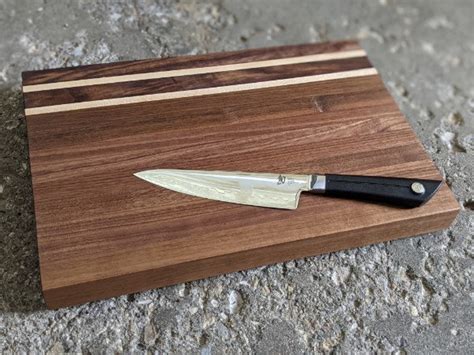 Edge Grain Walnut Cutting Board Maple Accents Etsy