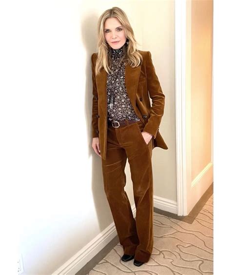 Michelle Pfeiffer Wore Falls Trendiest Color With Square Toe Boots