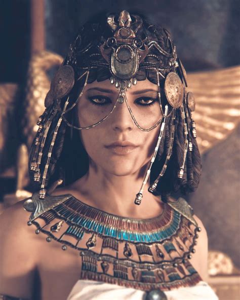 An Egyptian Woman With Jewelry On Her Head