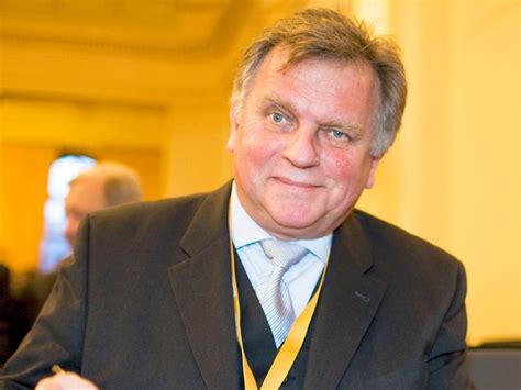 Die ukraine related sanctions regulations) und aus sektoralen handelsbeschränkungen. Ex-Minister Krause sieht sich als Russland-Embargo-Opfer ...