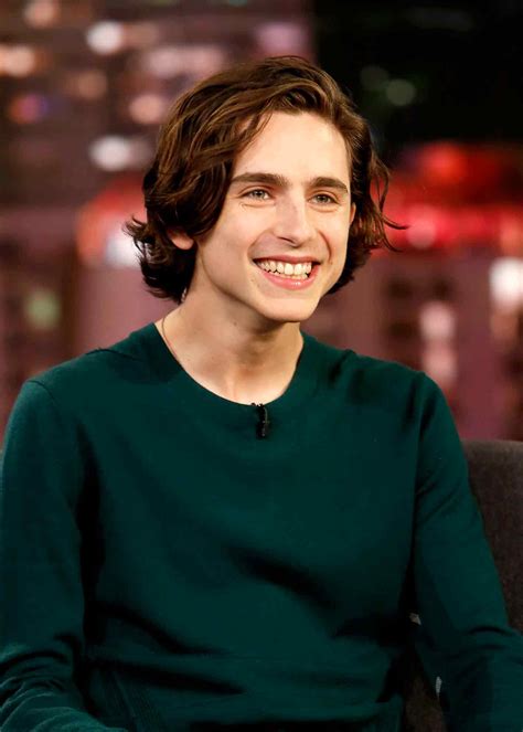 The first photo shows chalamet, dressed in full wonka garb. Timothée Chalamet's Hair Has Been Through a Lot in 2018 | GQ