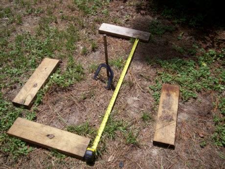 Horseshoe court (moon valley), satellite view. How to Build a Horseshoe Pit