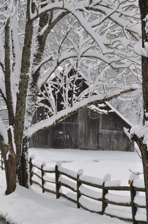 Snow Barn Idaho Photo Via Laura Winter Pictures Winter Scenery