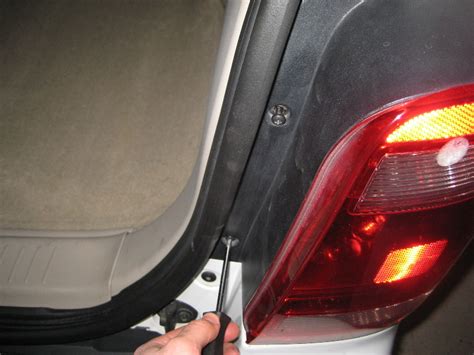 Ford Escape Tail Light Bulbs Replacement Guide